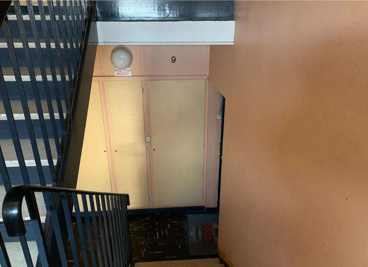 Une Chambre Simple Confortable Avec Acces Direct Aeroport D'Orly Exterior foto